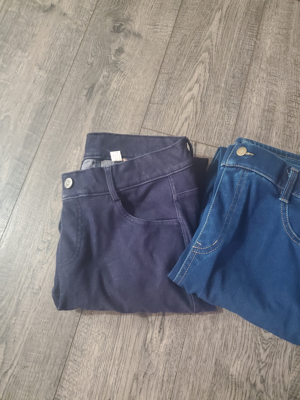 Women's Stretch Denim Jeans - Blue and Black - Picture 2 of 4